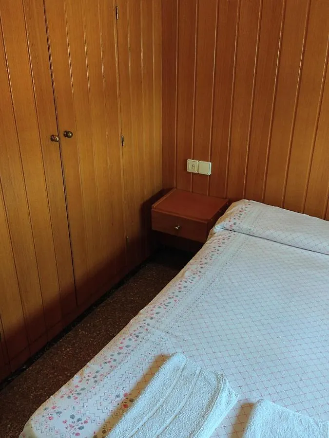 Hostal Brindis Viladamat